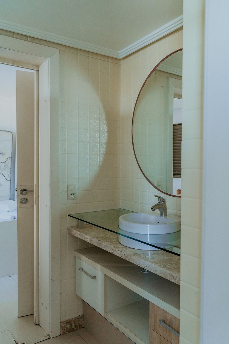 ASA | Golden Star | Oceanfront Central Beach | BC