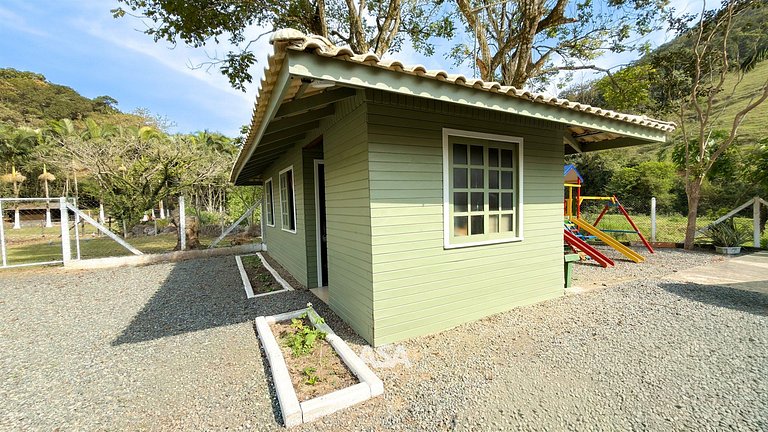 Refúgio Esmeralda | Farmhouse with Pool and Creek, Itajaí