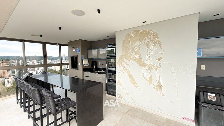 Cosmopolitan 1707 | Loft with Pool in Downtown Blumenau