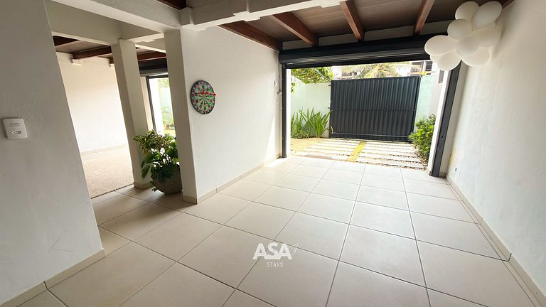 Casa Pé na Areia na Península | 4 Suítes | Barra Velha